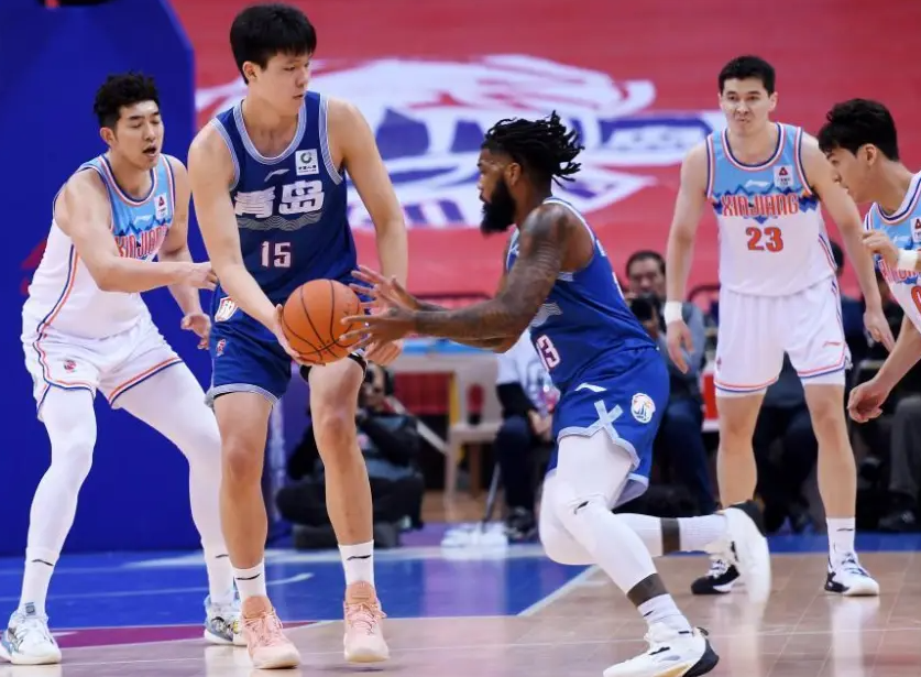 关于CBA季后赛集结日走向成谜，华盛顿奇才复出首秀，更衣室稳定，轮换策略成焦点的信息