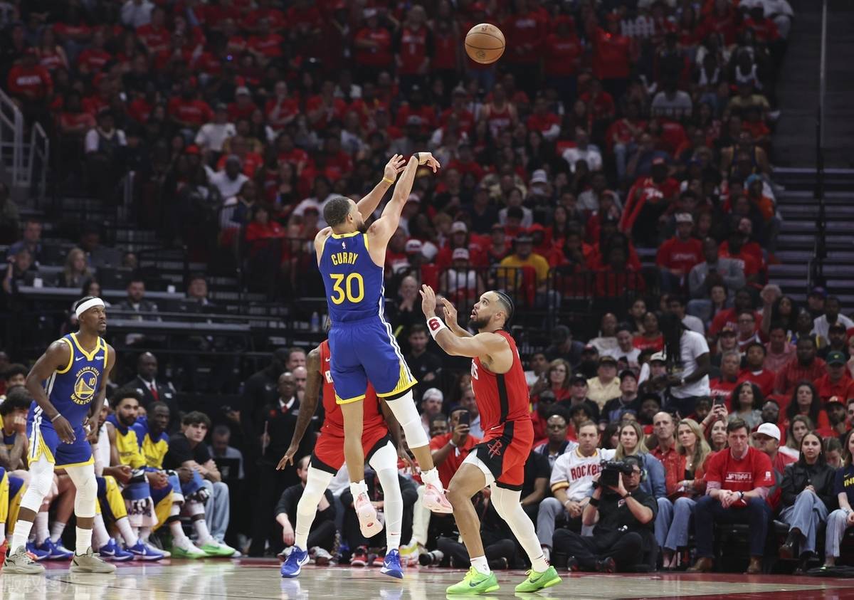 Jiuyou Sports-里程碑夜！成都蓉城篮板制胜，NBA季后赛赛前刷纪录，态度坚定，年轻球员得到机会的简单介绍