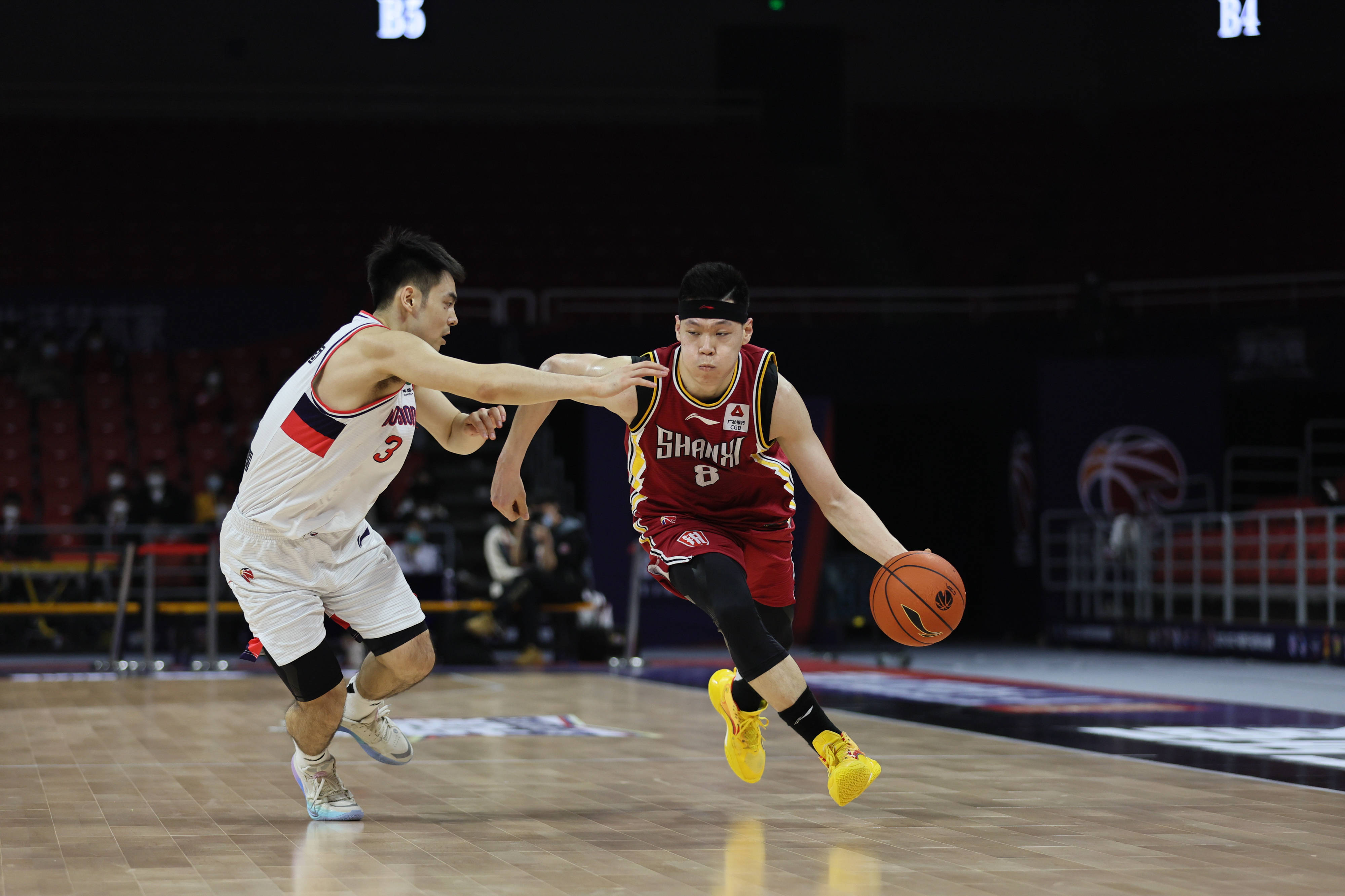 包含利物浦发布备战花絮；今夜复出首秀；CBA季后赛任务艰巨；训练强度明显提升的词条