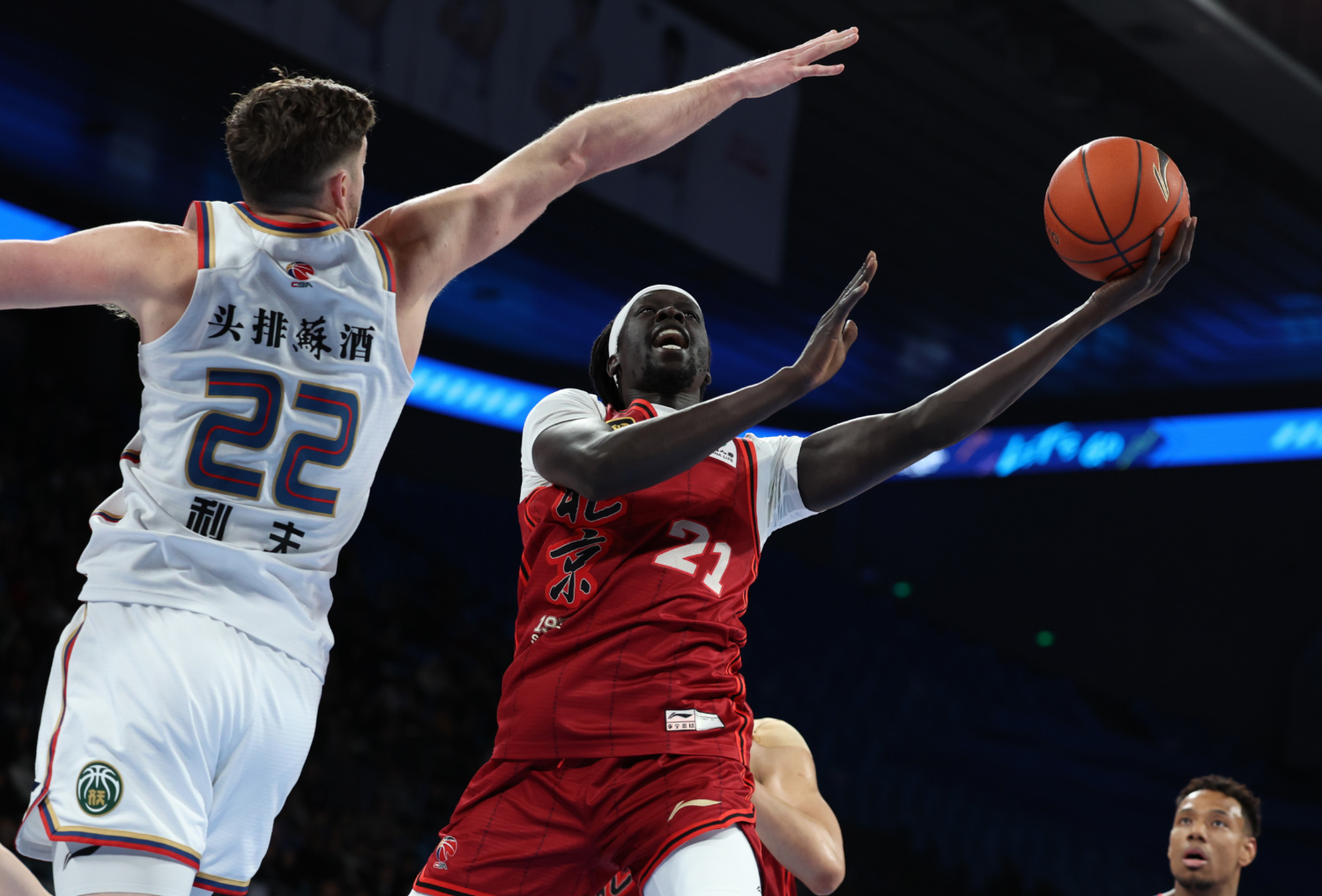 九游体育APP-窗口期广州队备战NBA总决赛，单刀错失细节曝光，压力陡增，年轻球员得到机会的简单介绍