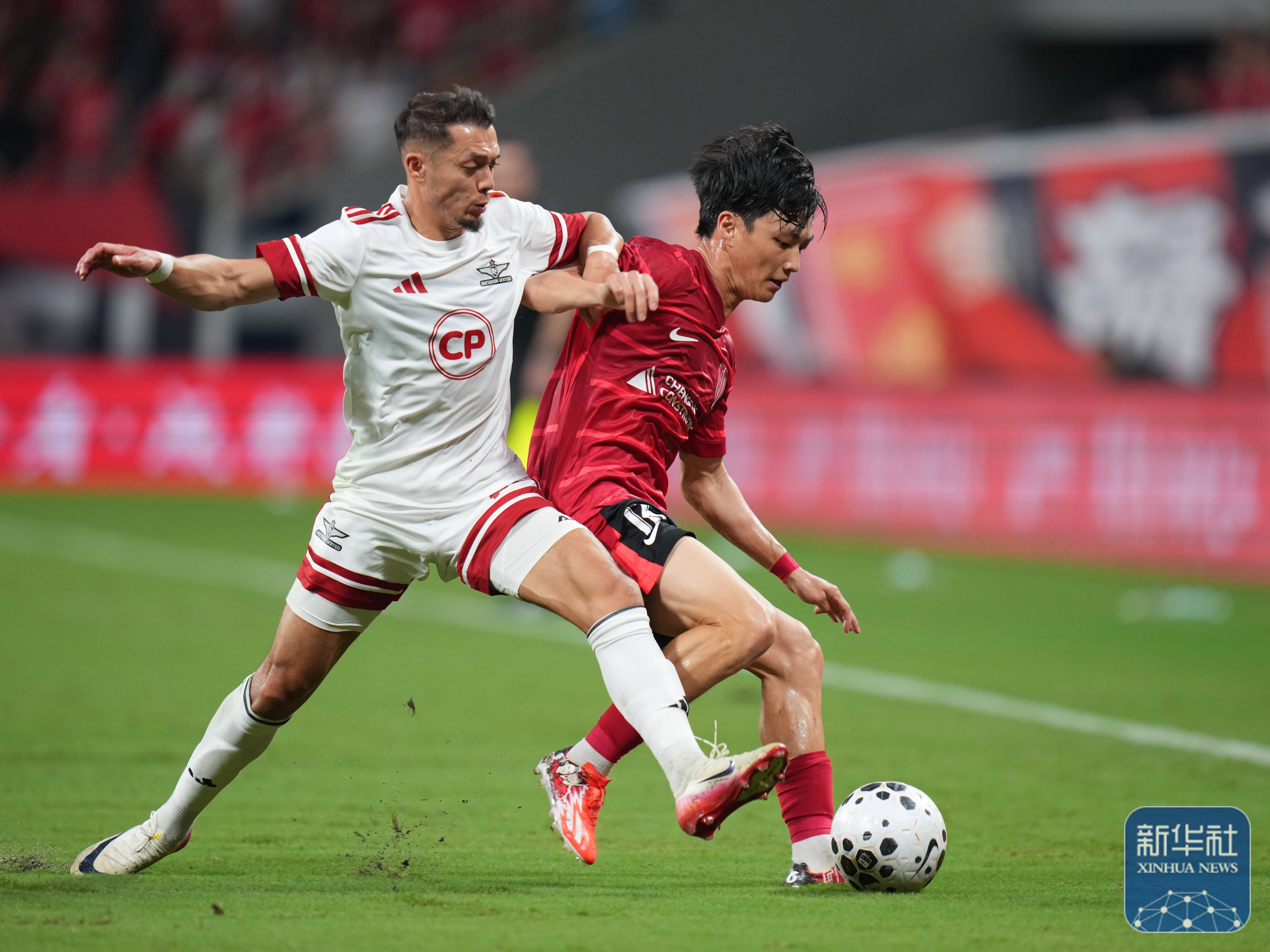 成都蓉城发布备战花絮，国际比赛日防线松动，NBA常规赛任务艰巨，数据趋势出现新变化的简单介绍